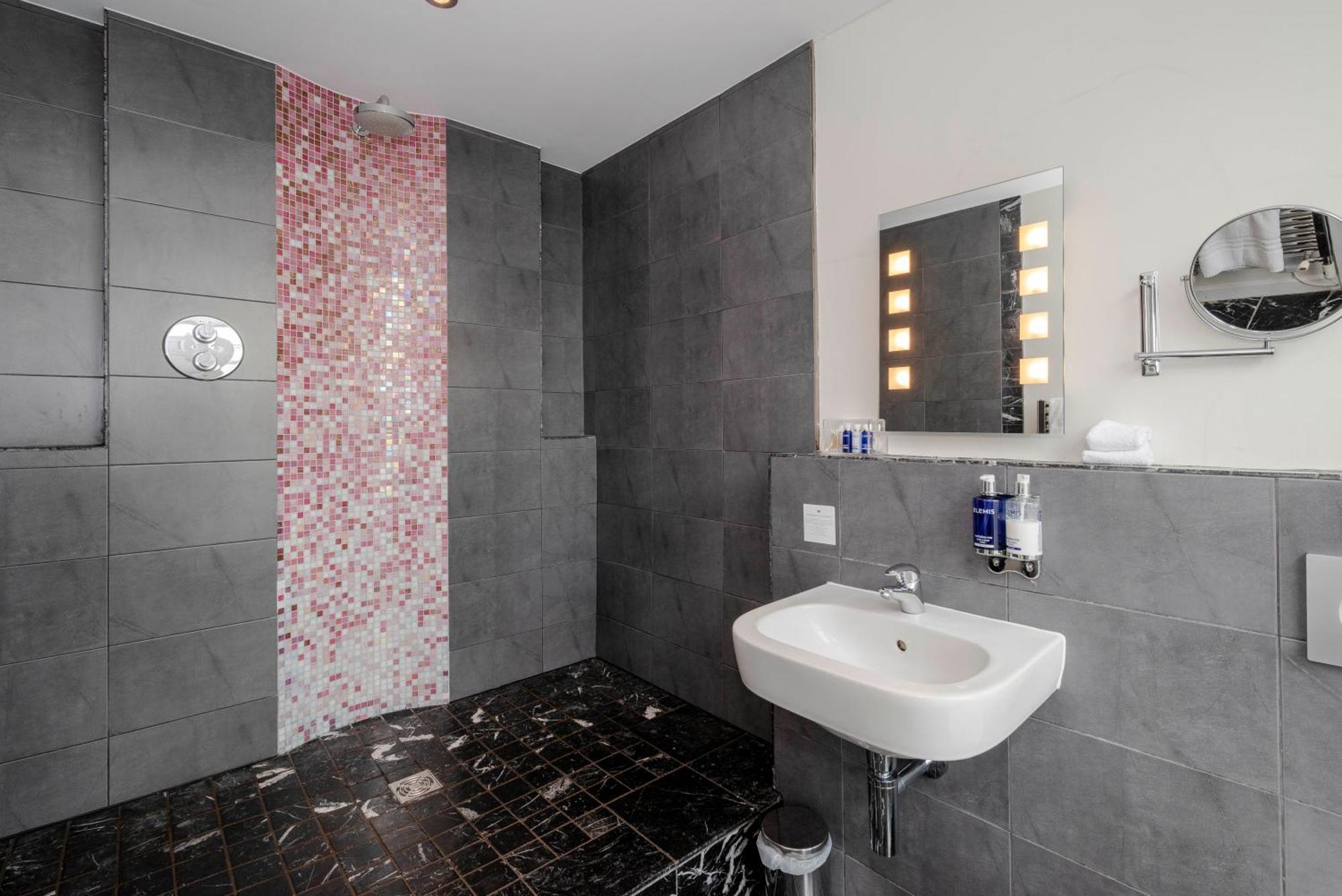 Fishmore Hall Hotel And Boutique Spa ラドロー エクステリア 写真